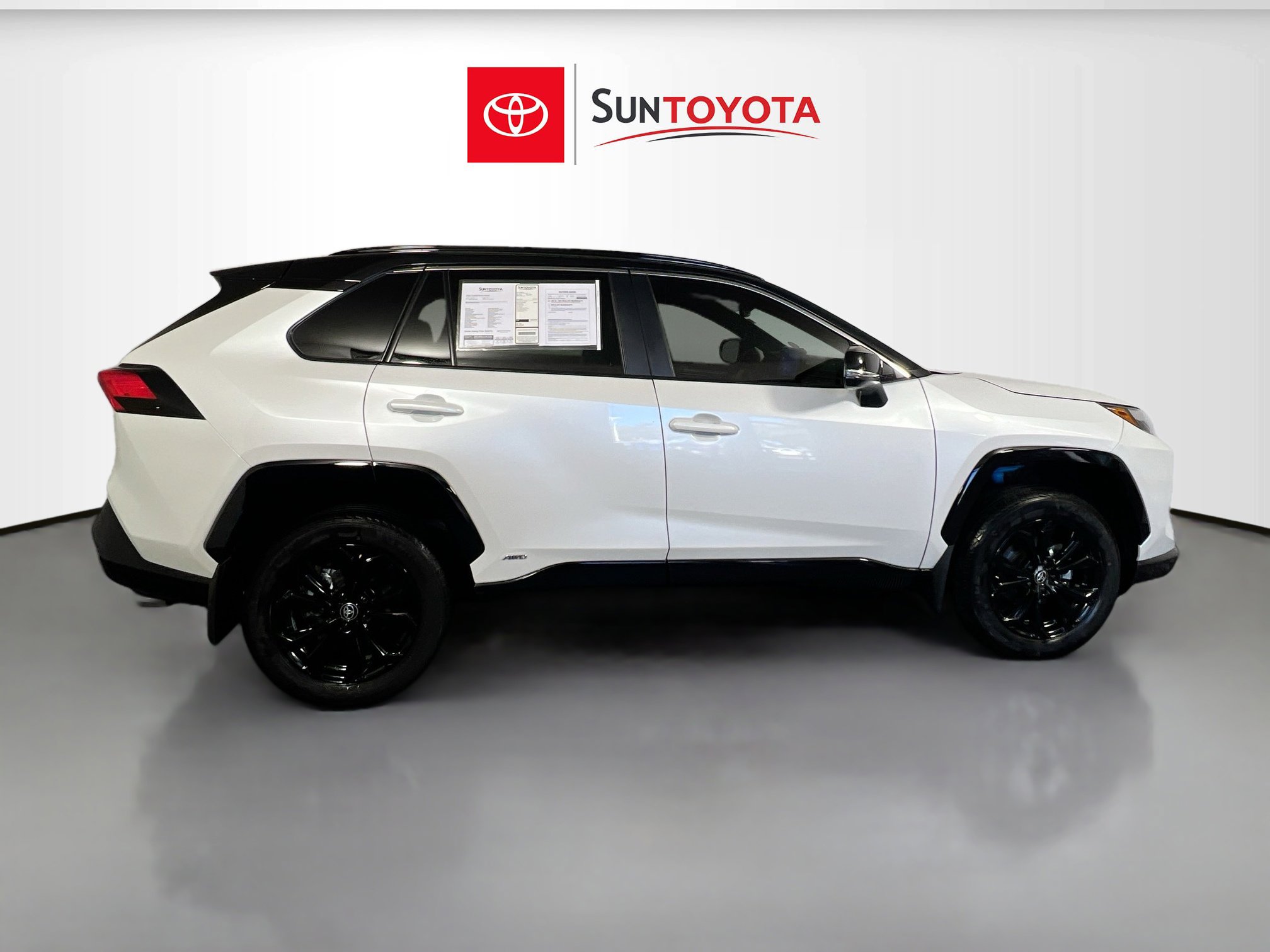 Used 2024 Toyota RAV4 XSE image 2