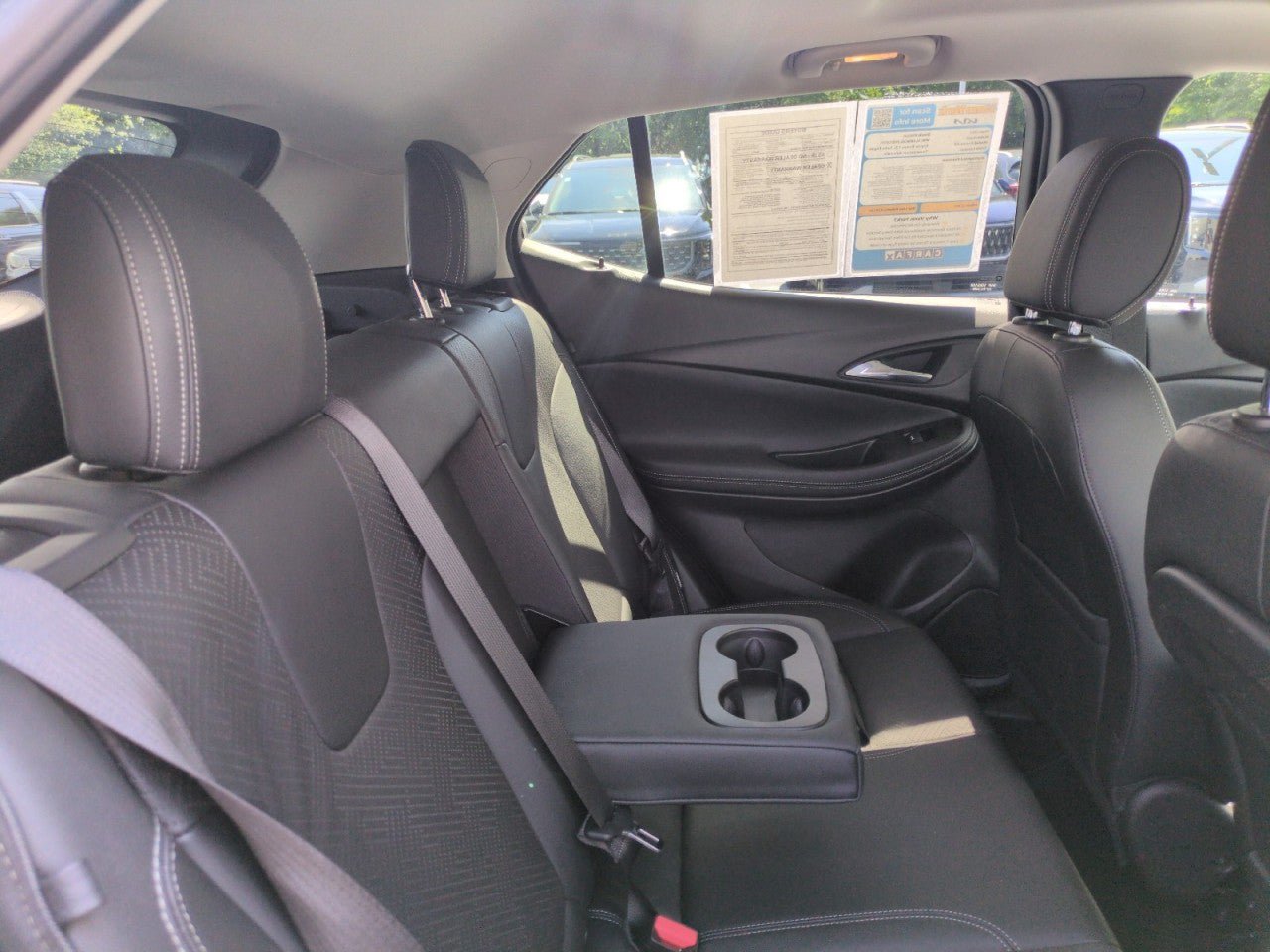 Used 2022 Buick Encore GX Essence w/ Experience Buick Package AWD/4WD image 28