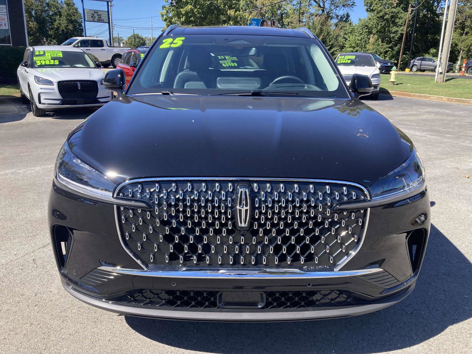 New 2025 Lincoln Aviator AWD w/ Equipment Group 101A image 12