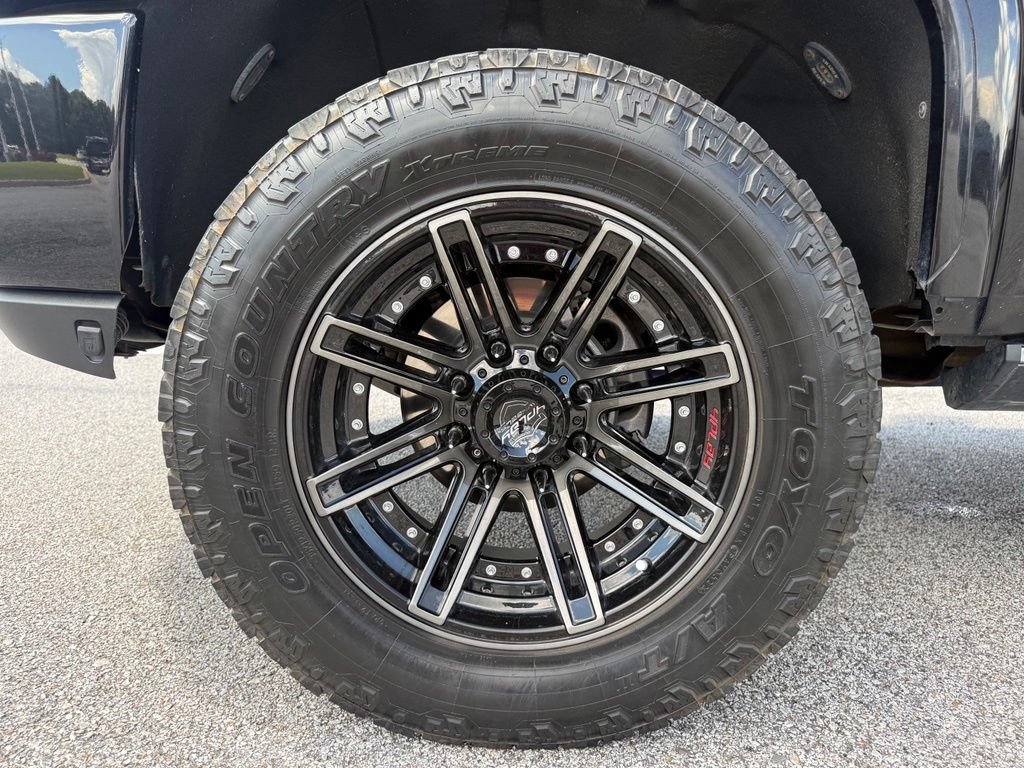 Used 2021 GMC Sierra 2500 Denali w/ Denali Black Diamond Edition AWD/4WD image 21