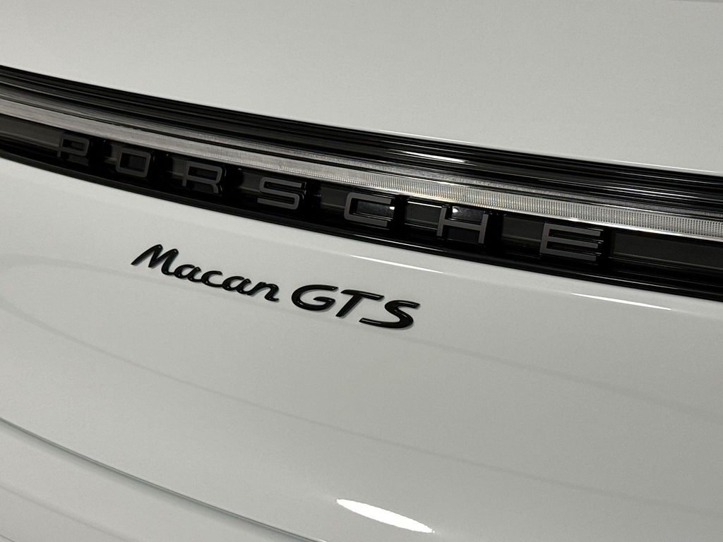 New 2026 Porsche Macan GTS AWD/4WD image 38