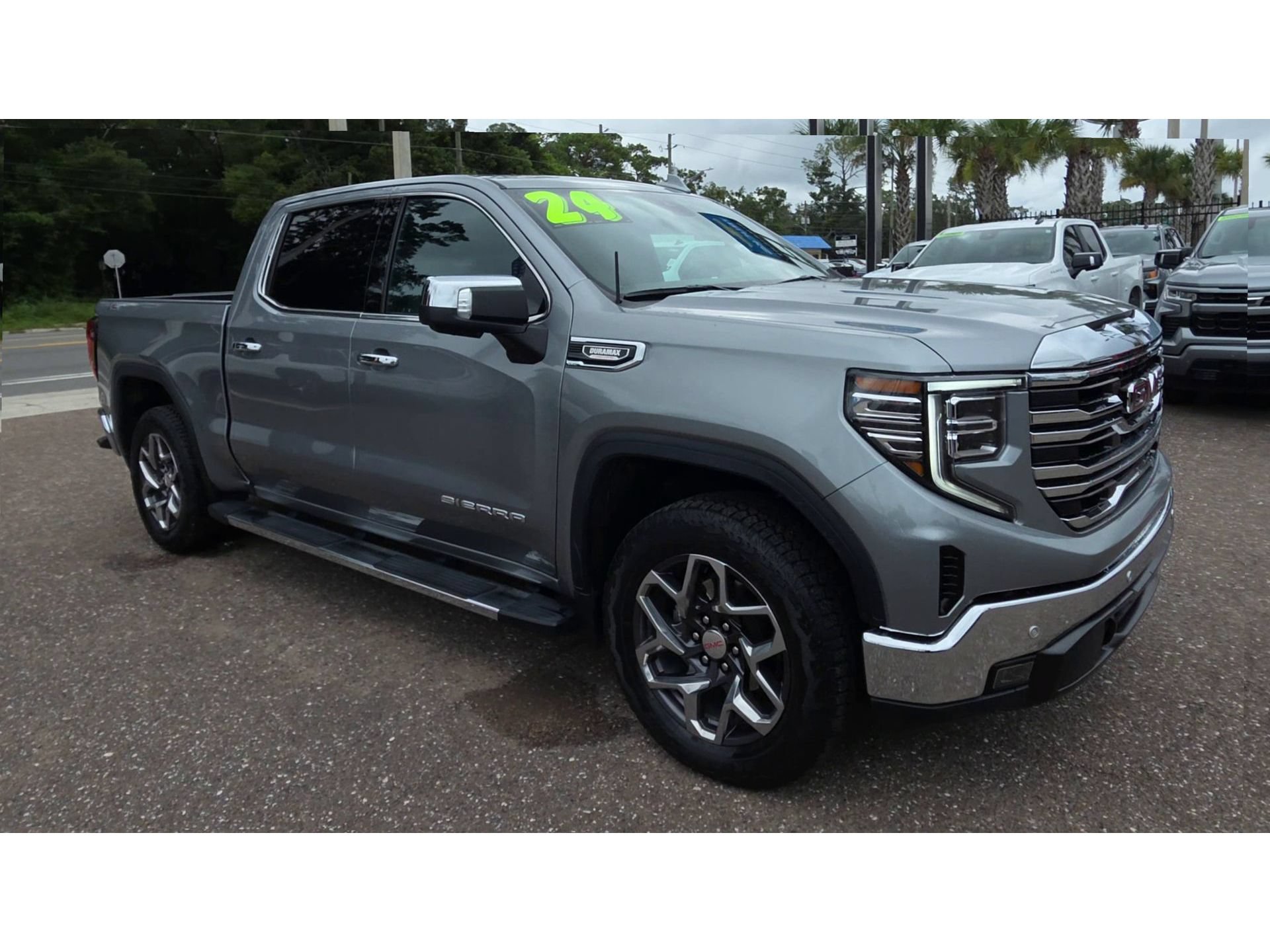Used 2024 GMC Sierra 1500 SLT w/ SLT Premium Package AWD/4WD image 2