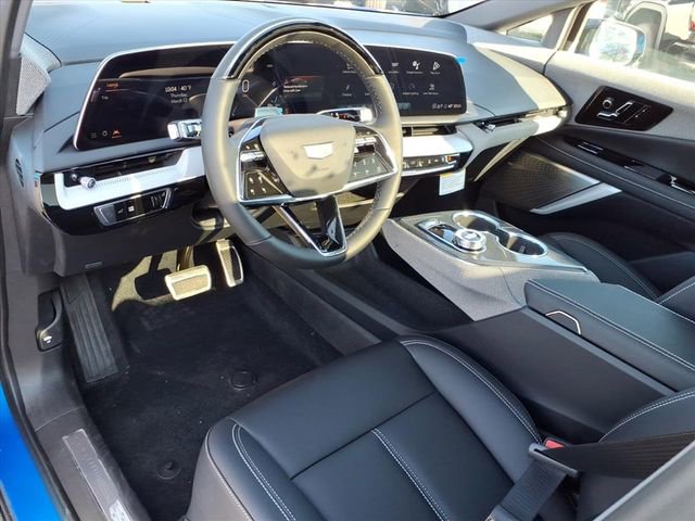 New 2026 Cadillac Optiq Luxury 1 RWD image 3