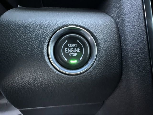 Used 2025 GMC Acadia AT4 w/ LPO, All-Weather Package image 17