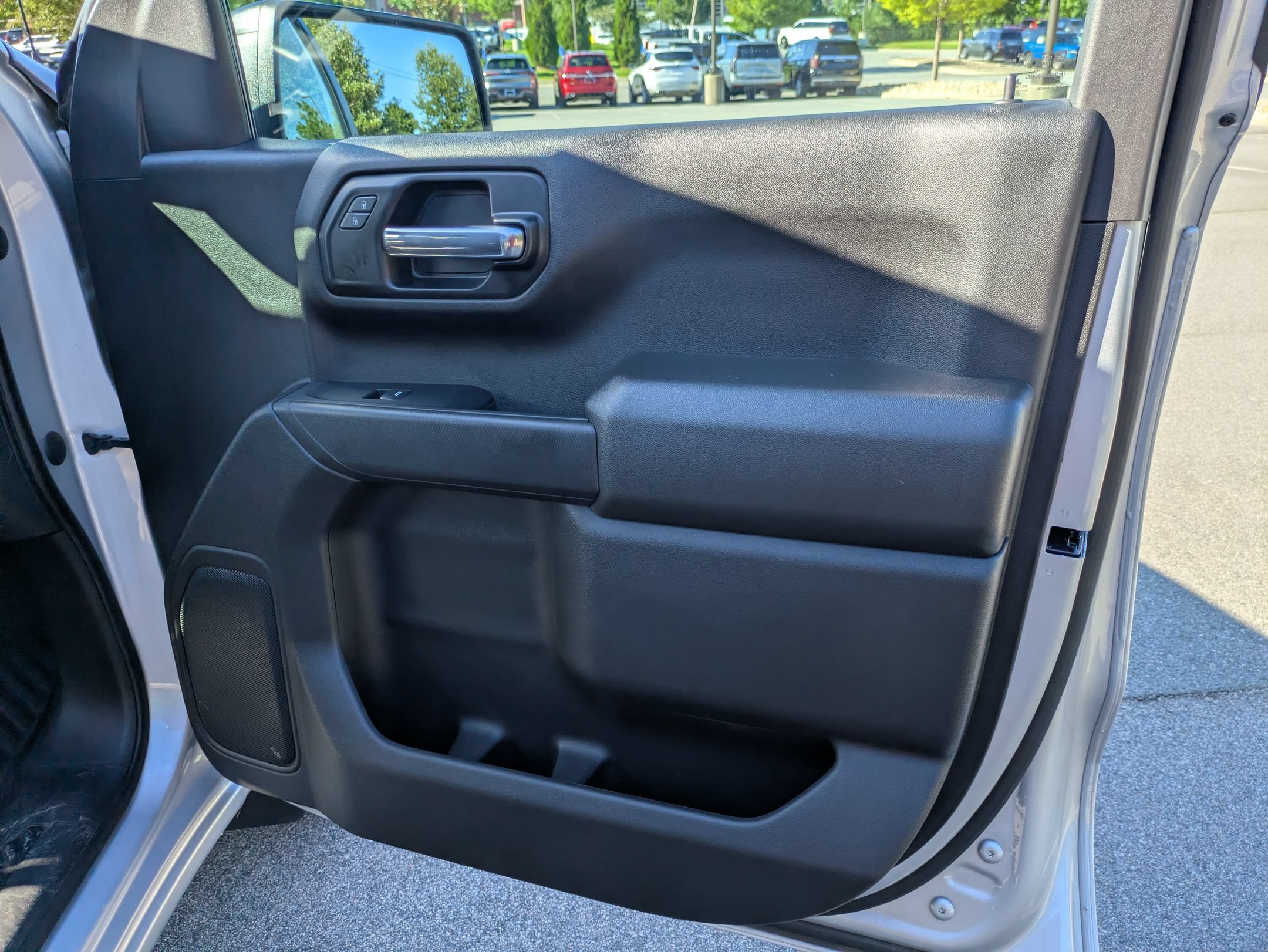 Used 2022 Chevrolet Silverado 1500 Custom RWD image 39