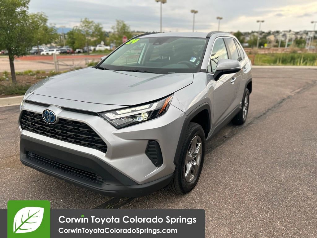 Used 2024 Toyota RAV4 XLE image 4