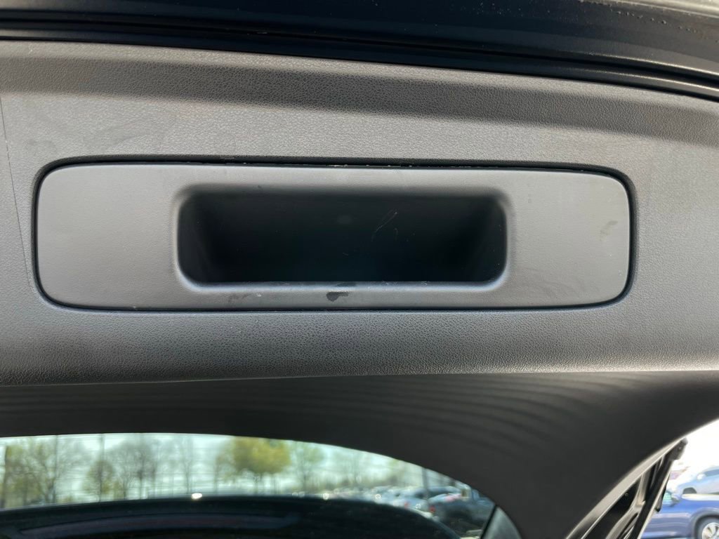 Certified 2025 Honda HR-V LX image 42