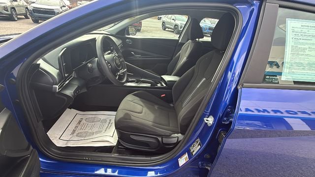 Used 2023 Hyundai Elantra SEL FWD image 14