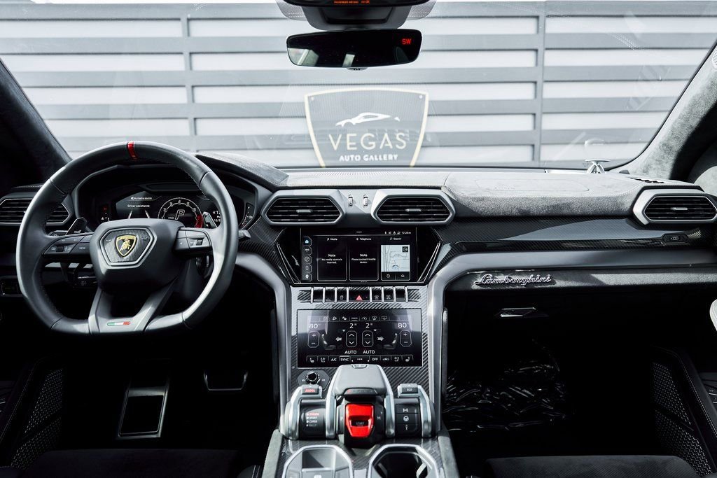 Used 2024 Lamborghini Urus Performante image 58