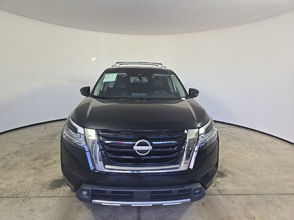 Used 2022 Nissan Pathfinder SL w/ SL Premium Package image 3