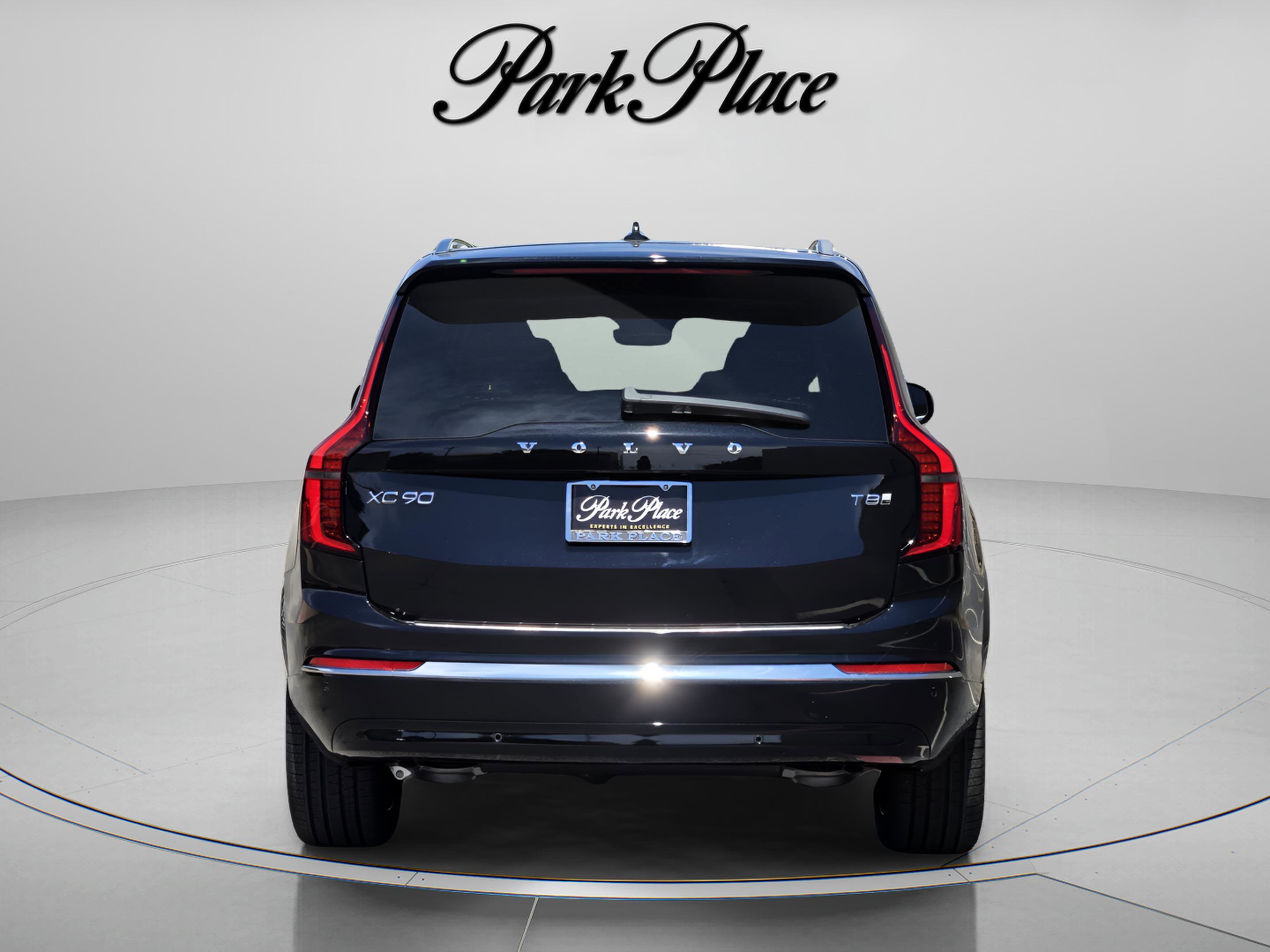 New 2026 Volvo XC90 T8 Ultra w/ Protection Package Premier image 4