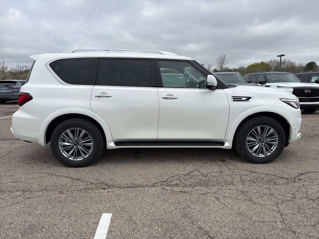 Used 2024 INFINITI QX80 Luxe AWD/4WD image 6