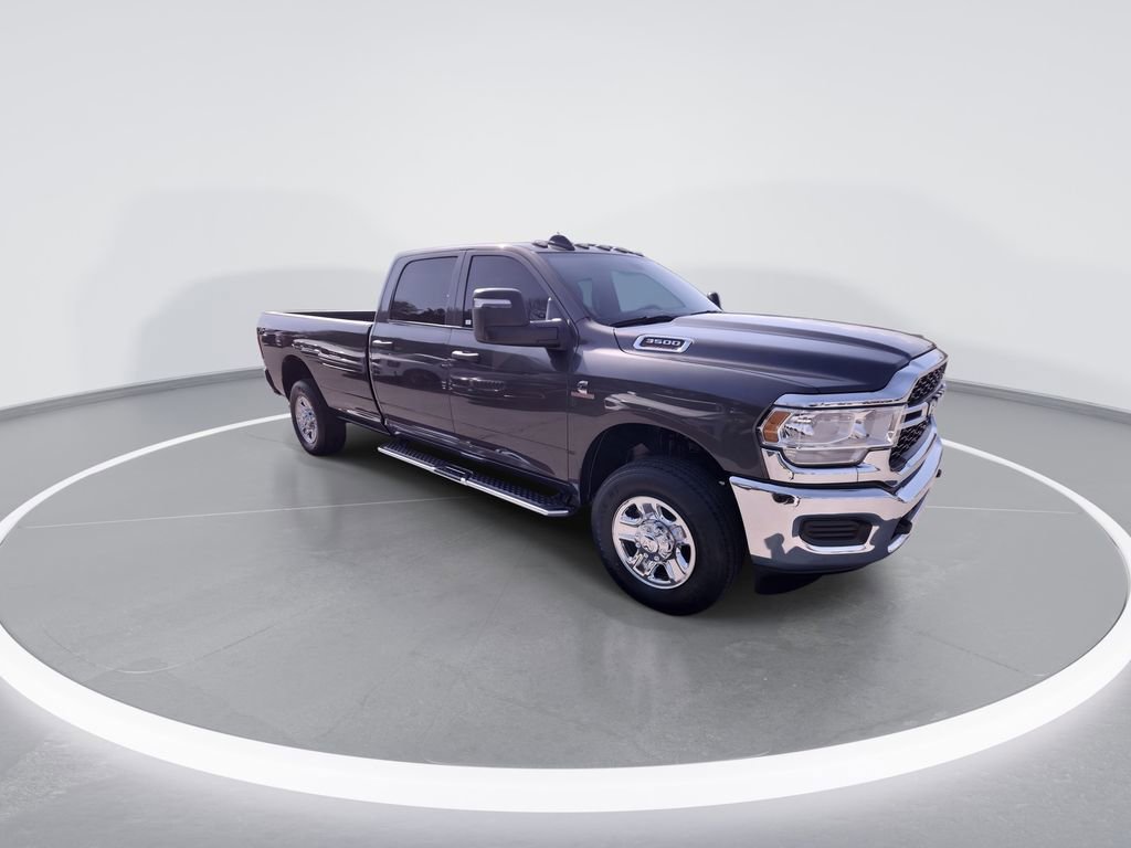 Used 2024 RAM 3500 Tradesman w/ Chrome Appearance Group image 9