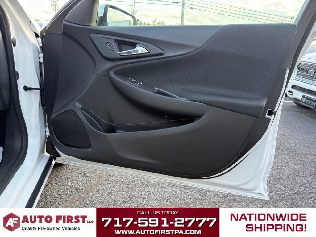 Used 2022 Chevrolet Malibu LT FWD image 16