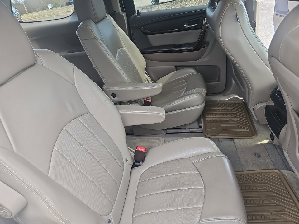 Used 2016 GMC Acadia Denali image 29