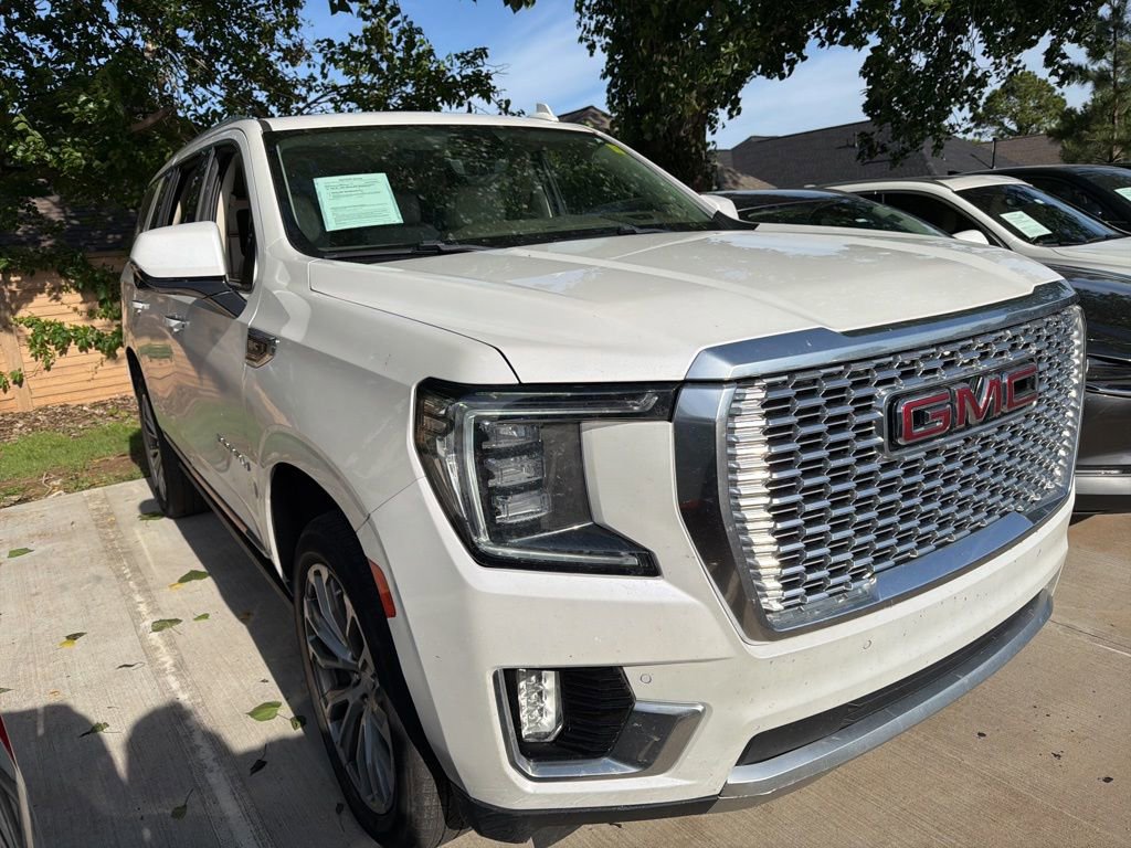 Used 2021 GMC Yukon Denali w/ Denali Premium Package AWD/4WD image 2