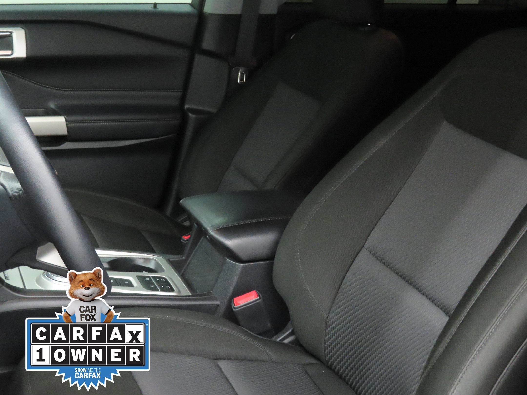 Used 2024 Ford Explorer XLT RWD image 11