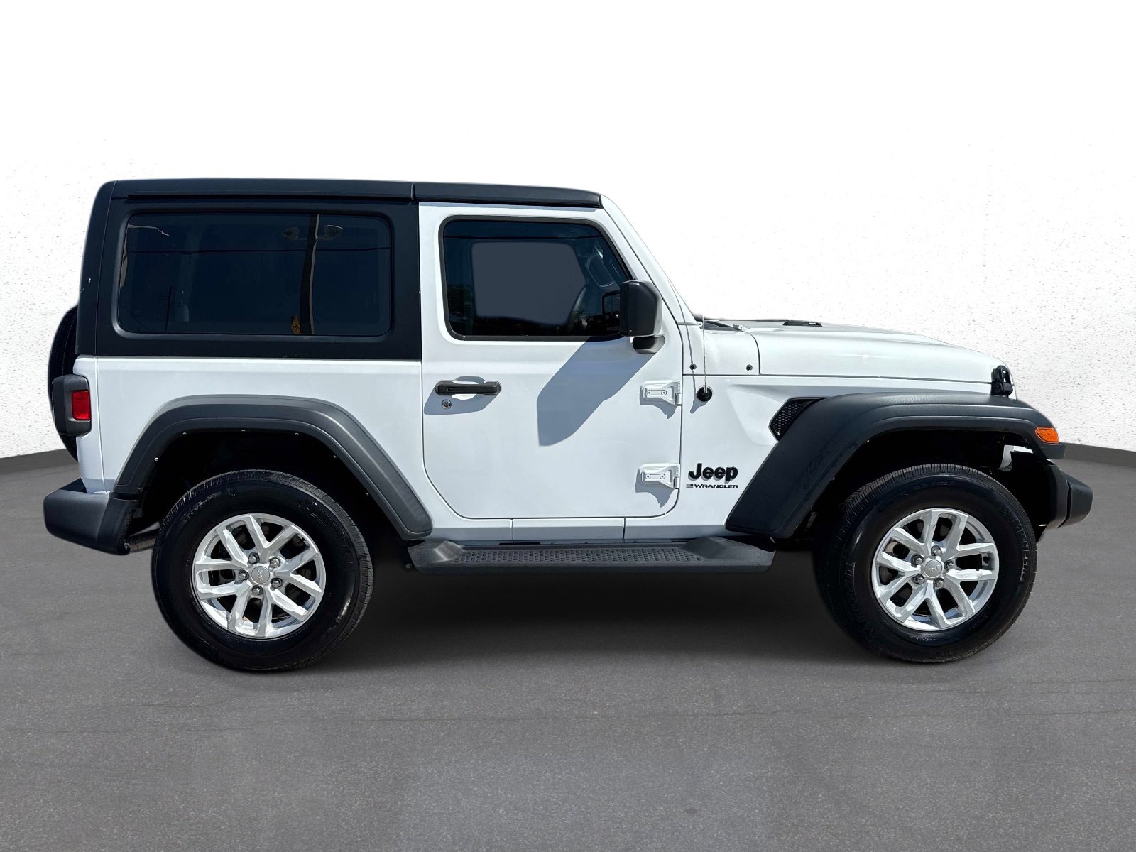 Used 2023 Jeep Wrangler Sport image 2
