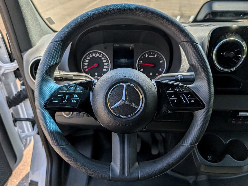 Used 2022 Mercedes-Benz Metris image 19