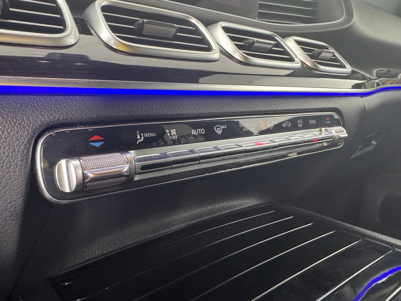 Used 2024 Mercedes-Benz GLE 350 4MATIC image 30