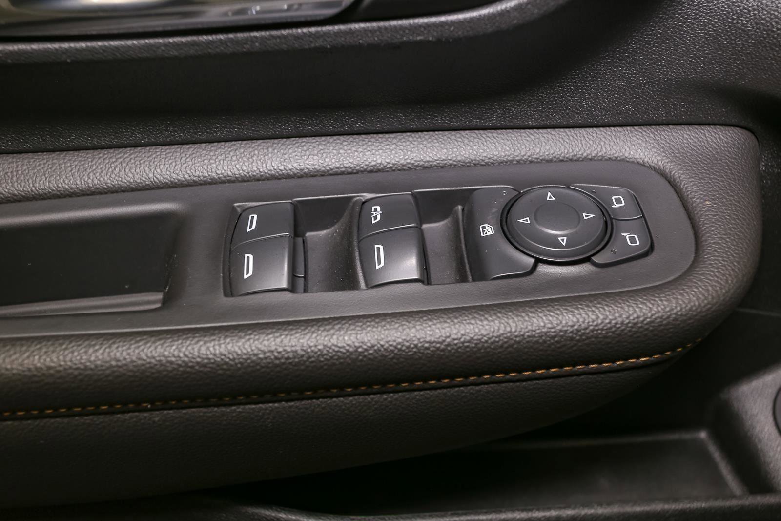 Used 2021 GMC Terrain SLE w/ Driver Convenience Package image 45