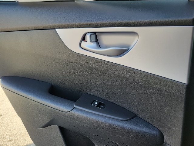 Used 2023 Kia Forte LXS w/ LXS Technology Package FWD image 21
