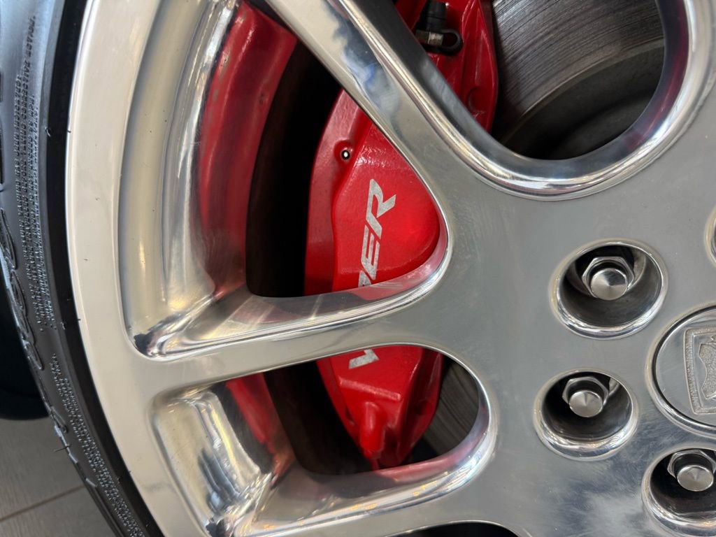 Used 2004 Dodge Viper SRT-10 image 4