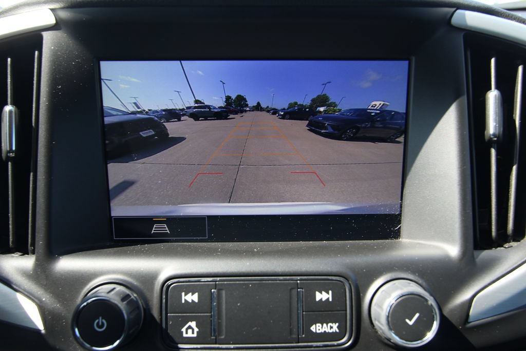 Used 2024 GMC Terrain SLT AWD/4WD image 10