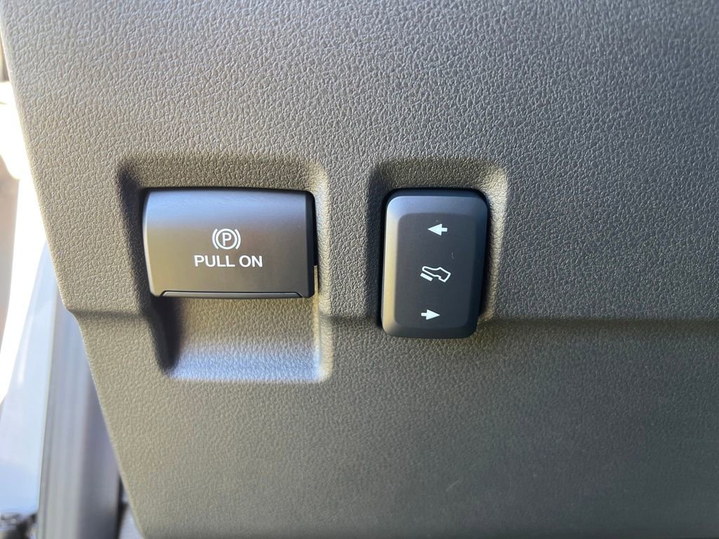 New 2026 Ford F250 Platinum image 17