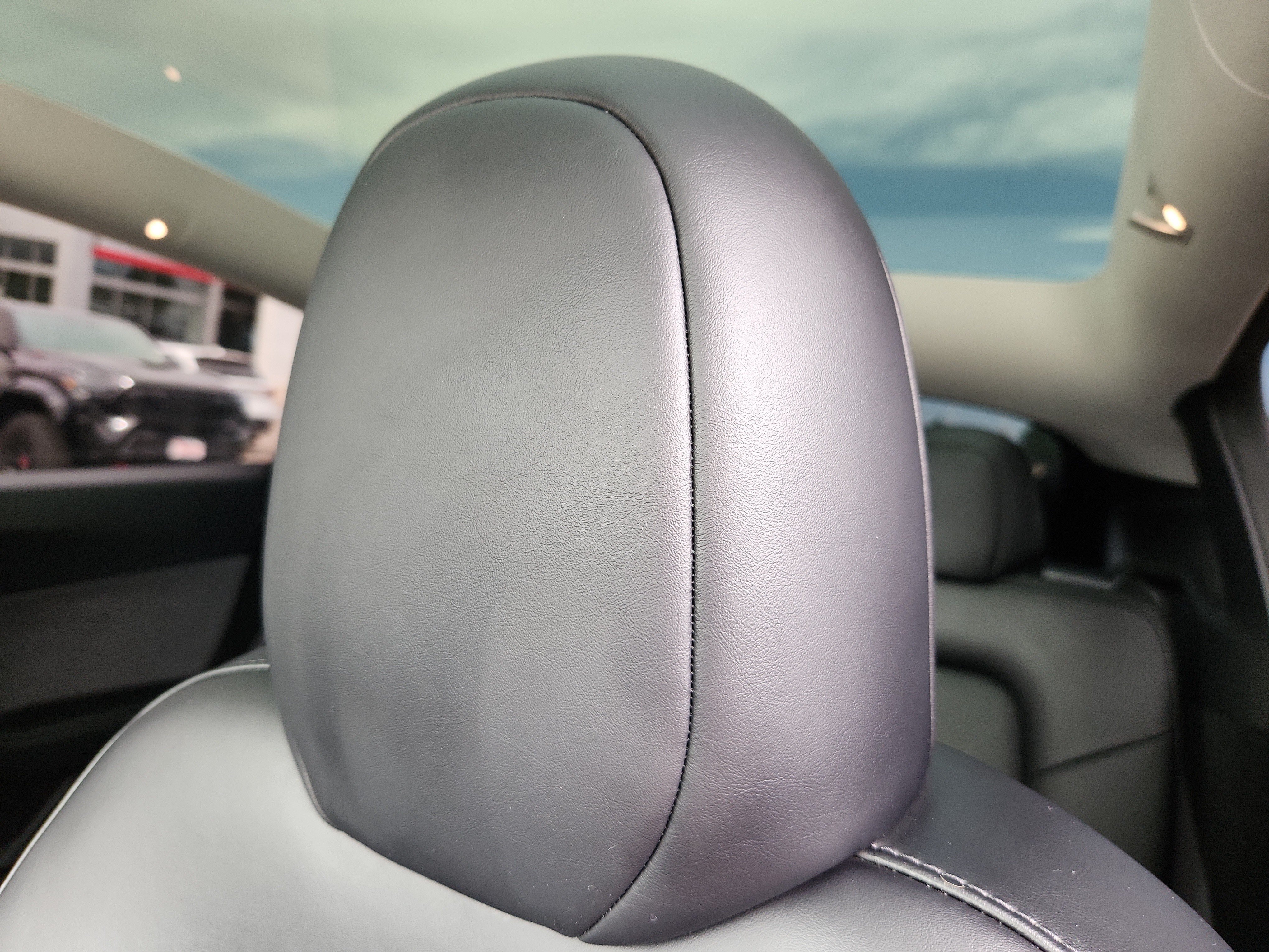 Used 2023 Tesla Model Y AWD image 11