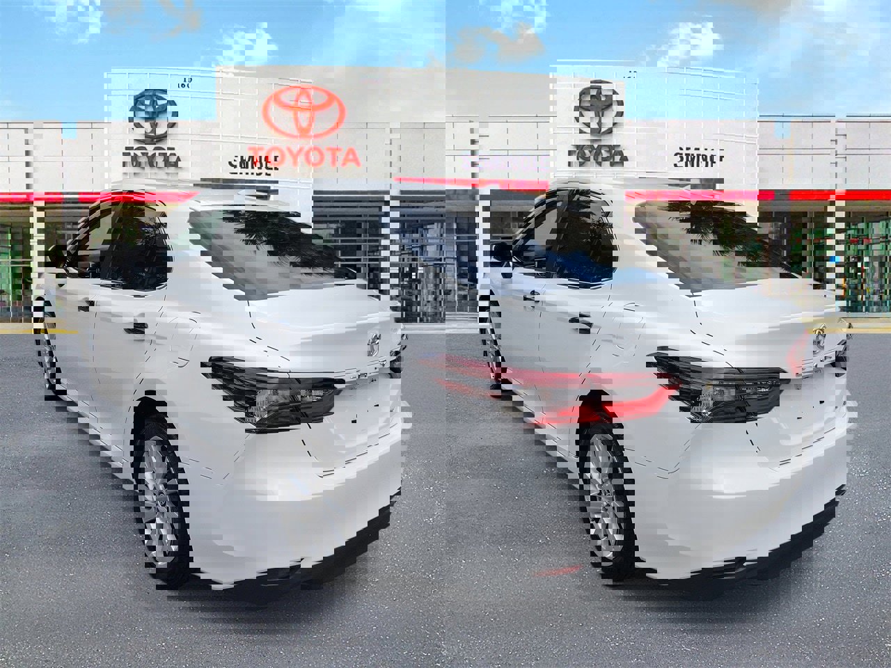 Used 2024 Toyota Camry LE image 4