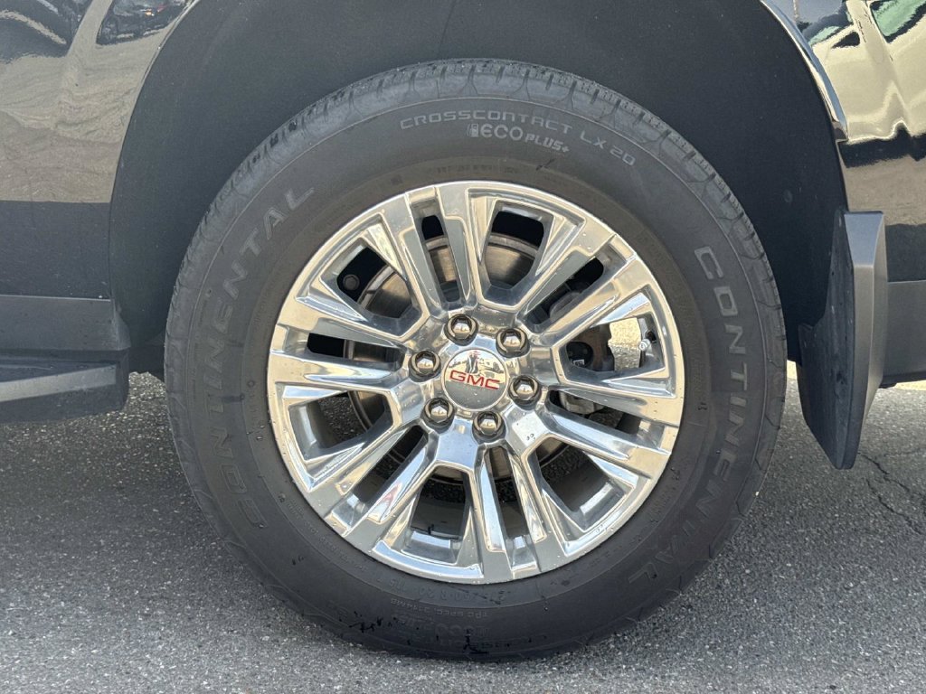 Used 2024 GMC Yukon XL Denali w/ Advanced Technology Package RWD image 31