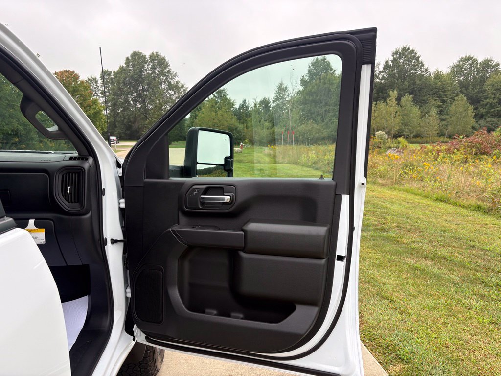 New 2026 Chevrolet Silverado 2500 Custom w/ Custom Value Package AWD/4WD image 24