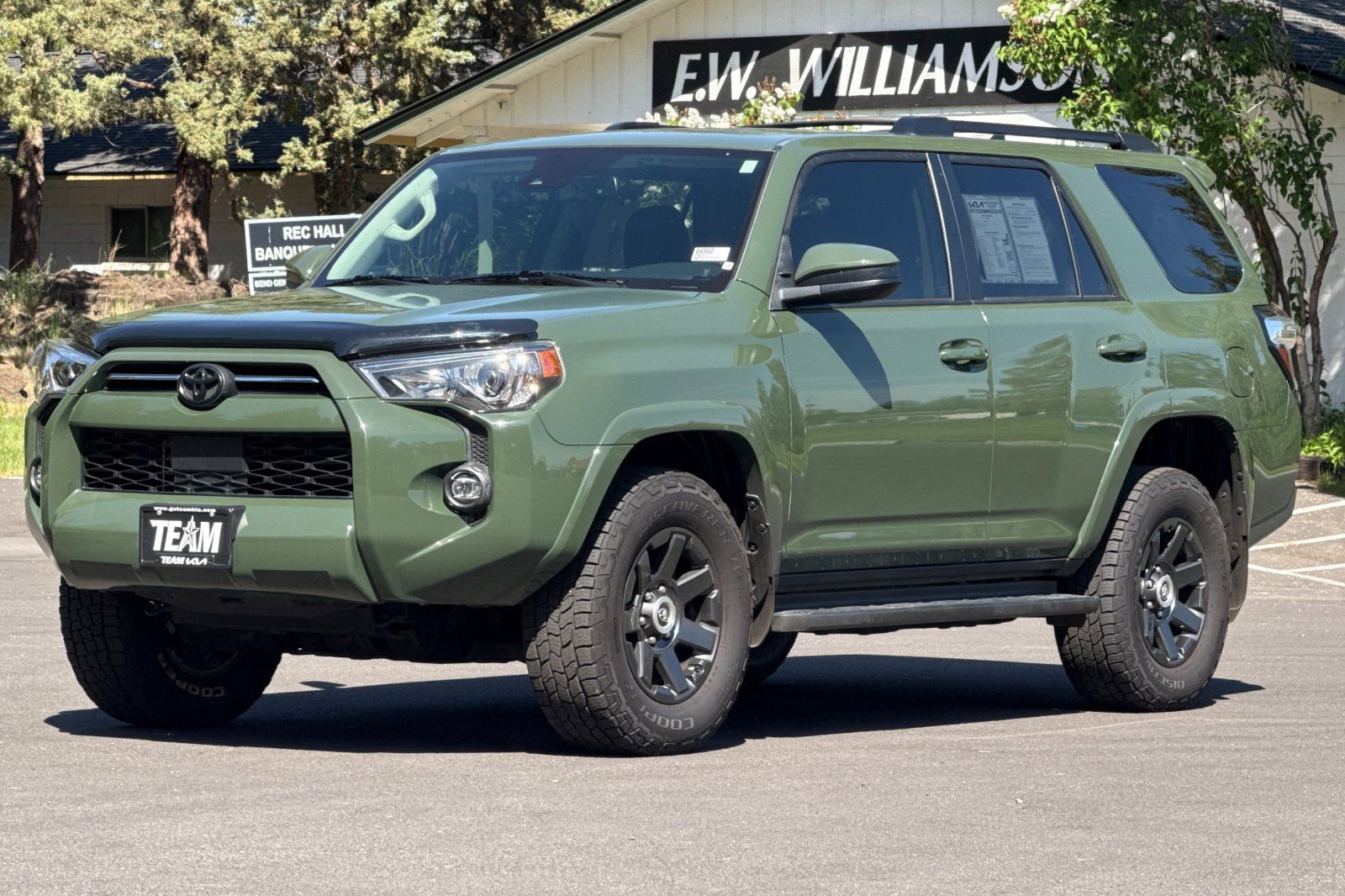 Used 2021 Toyota 4Runner Trail Special Edition AWD/4WD image 8