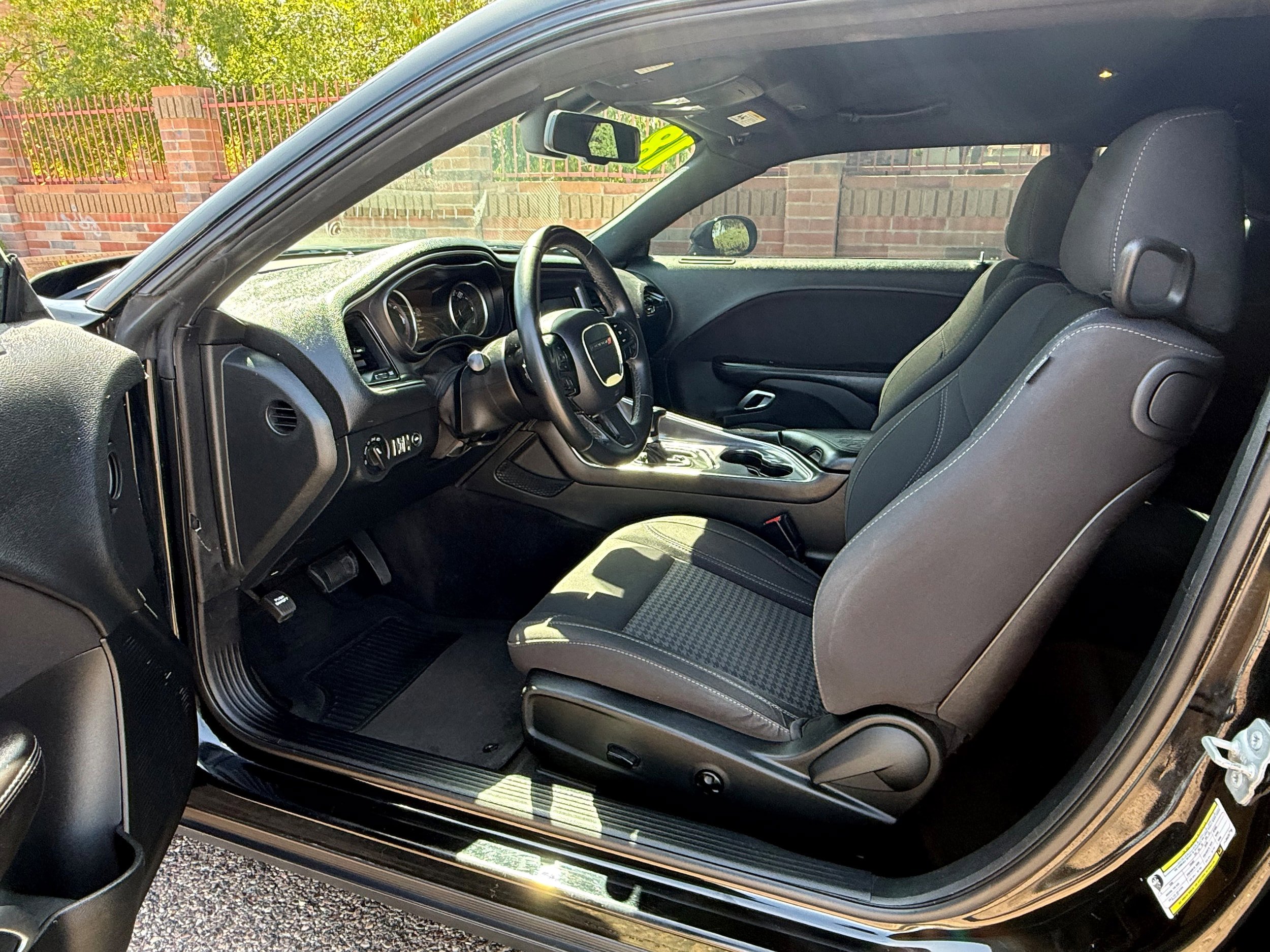 Used 2018 Dodge Challenger SXT RWD image 6