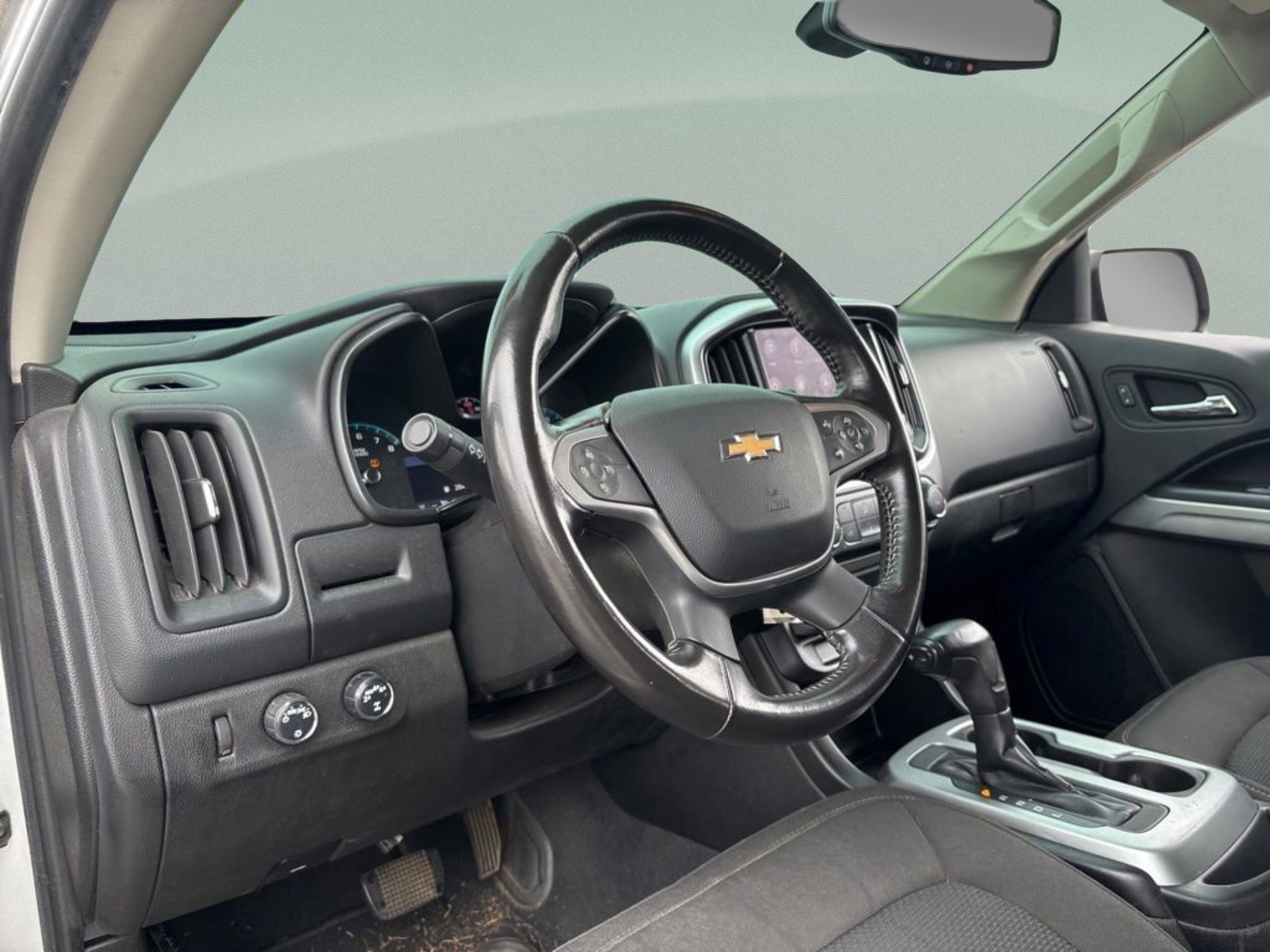 Used 2020 Chevrolet Colorado LT AWD/4WD image 21