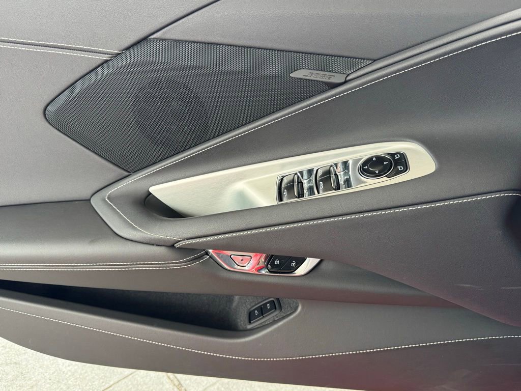 Used 2023 Chevrolet Corvette Stingray Convertible w/ Battery Protection Package image 30