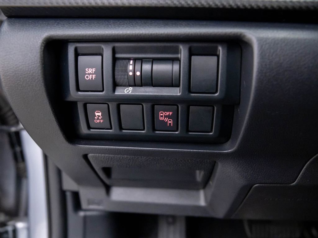 Used 2019 Subaru Crosstrek 2.0i Premium w/ Eyesight System image 30