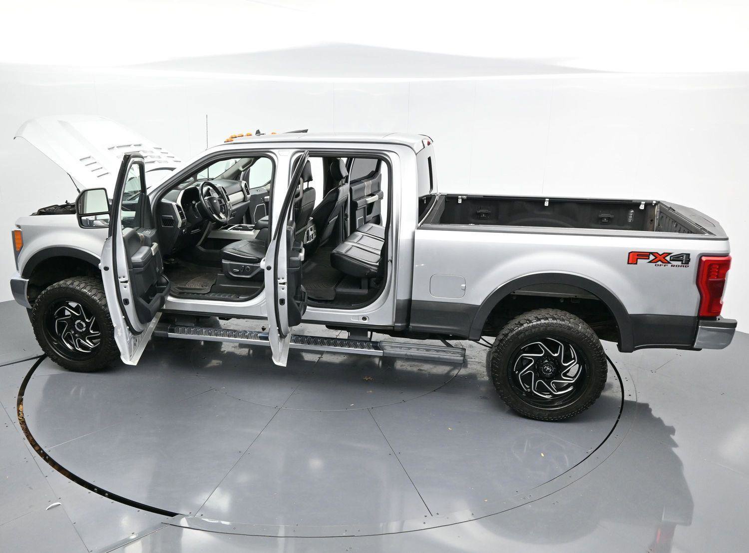 Used 2019 Ford F250 Lariat w/ Lariat Ultimate Package image 47