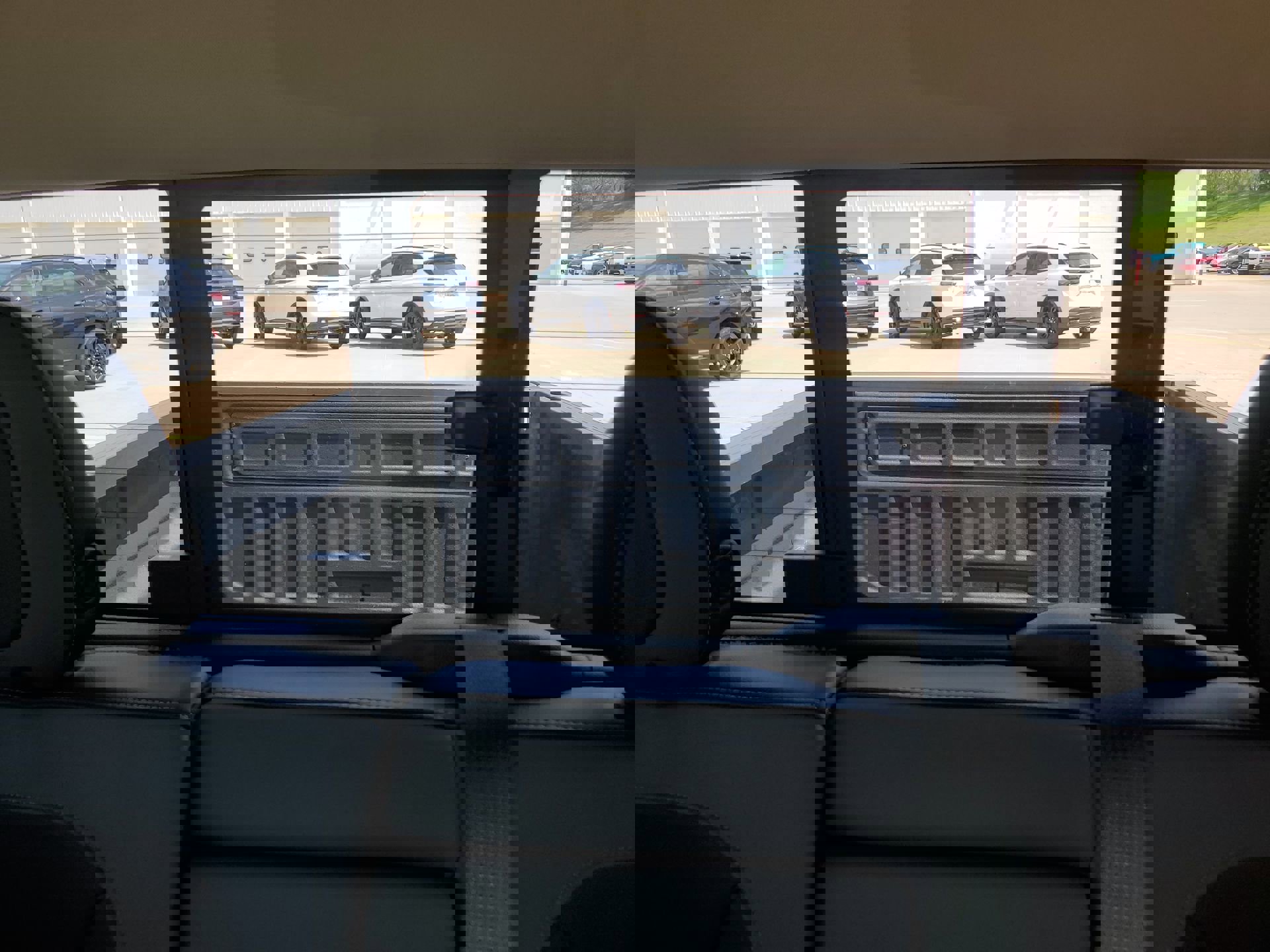 Used 2018 Chevrolet Colorado Z71 AWD/4WD image 14