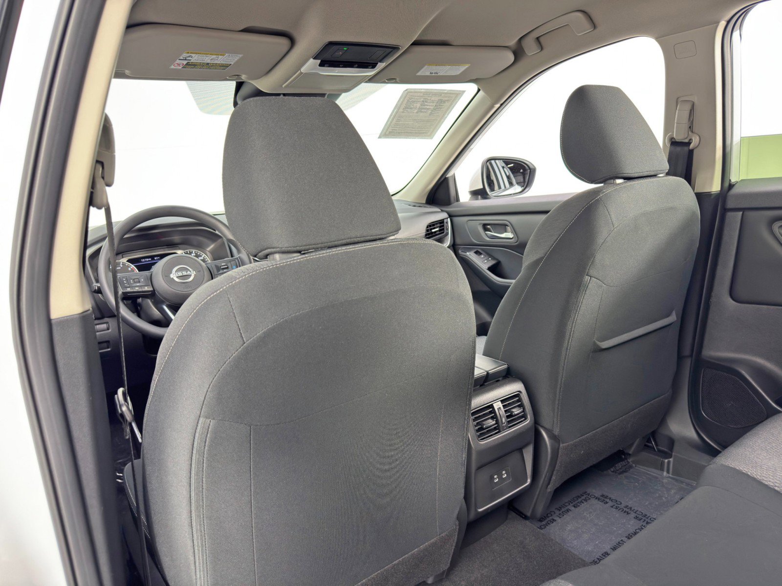 Used 2024 Nissan Rogue SV image 30