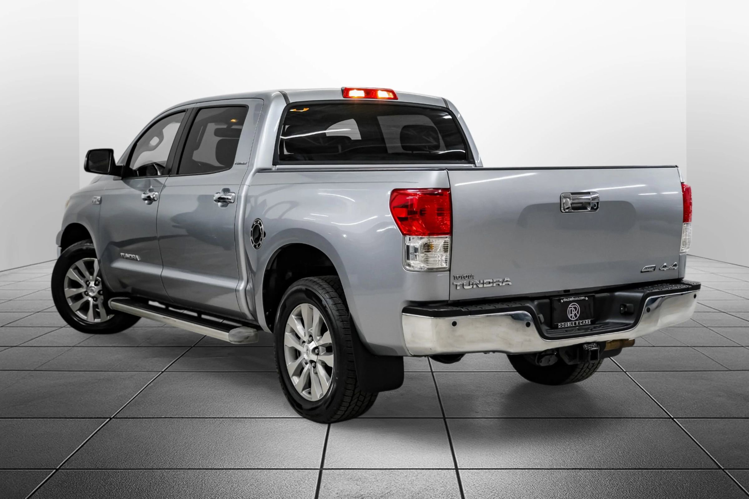 Used 2010 Toyota Tundra Limited AWD/4WD image 11