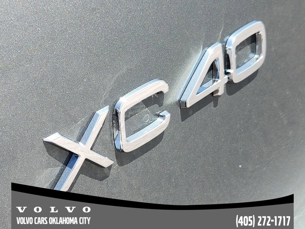 New 2026 Volvo XC40 B4 Plus w/ Protection Package Premier image 9