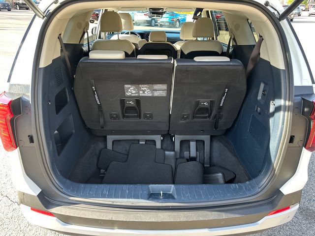 Used 2026 Kia Carnival EX FWD image 13
