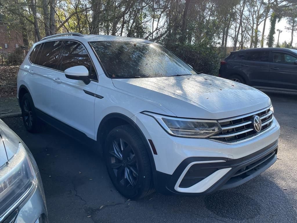 Used 2023 Volkswagen Tiguan SE