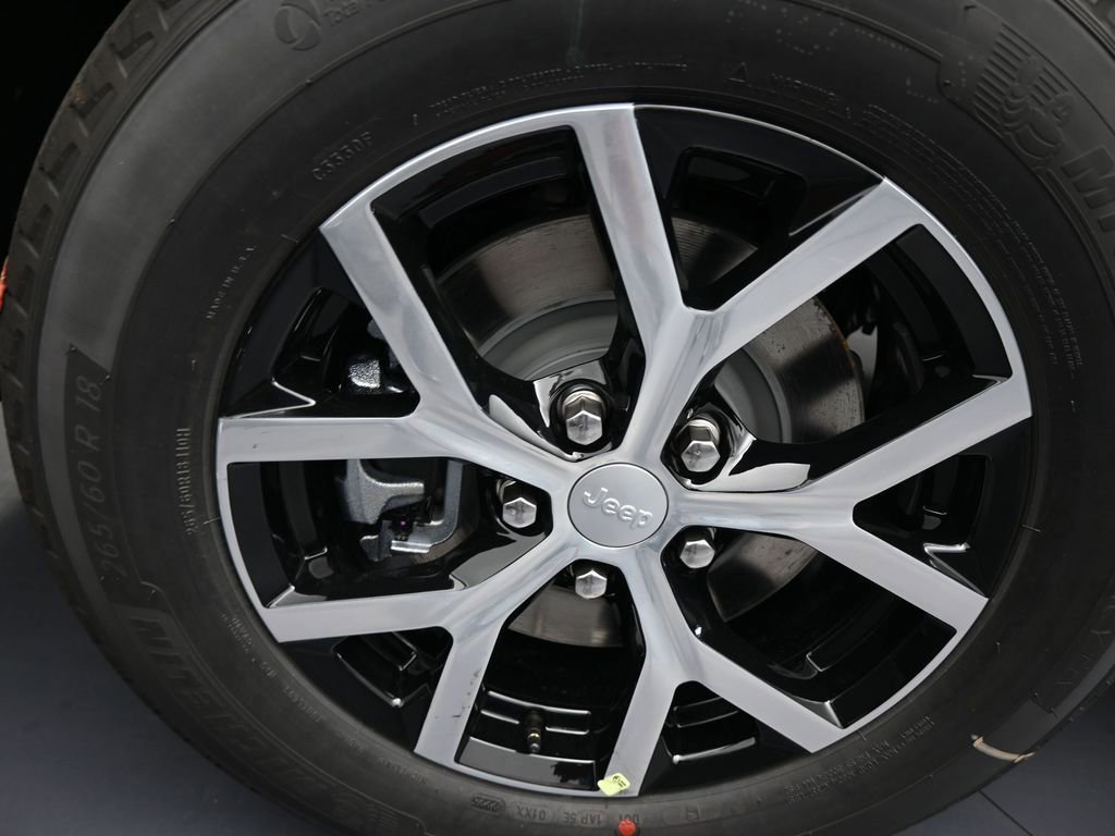 Used 2025 Jeep Grand Cherokee L Limited image 36