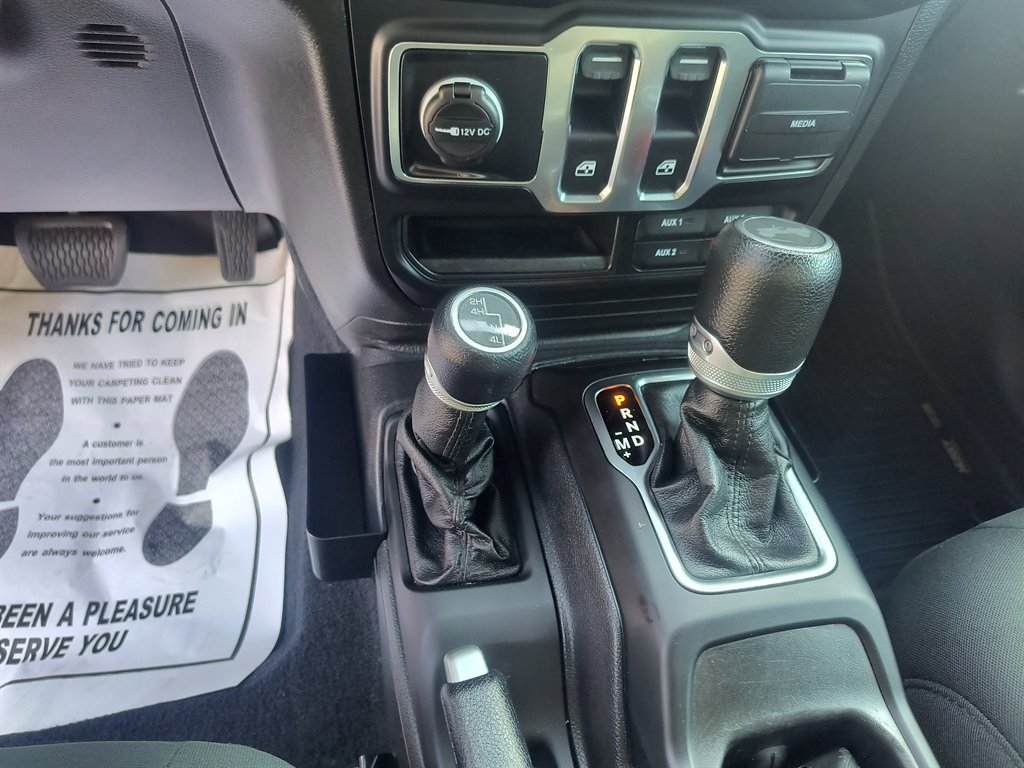 Used 2021 Jeep Wrangler Sport image 19