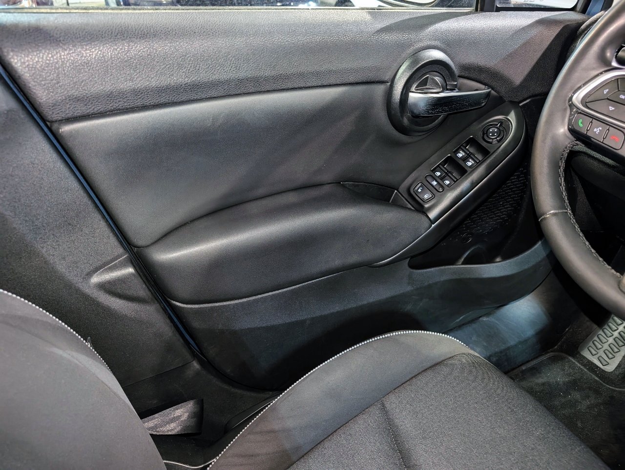 Used 2020 FIAT 500X Pop AWD/4WD image 33