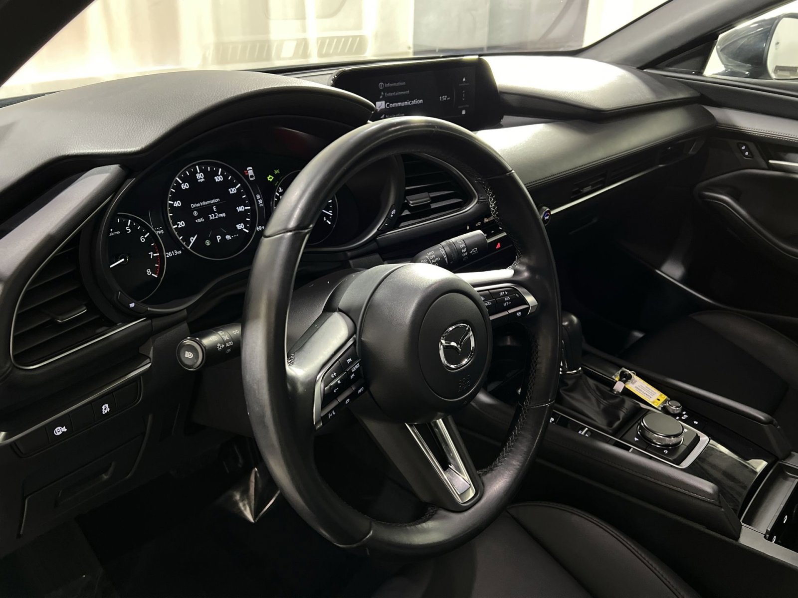 Used 2024 MAZDA MAZDA3 s FWD image 29