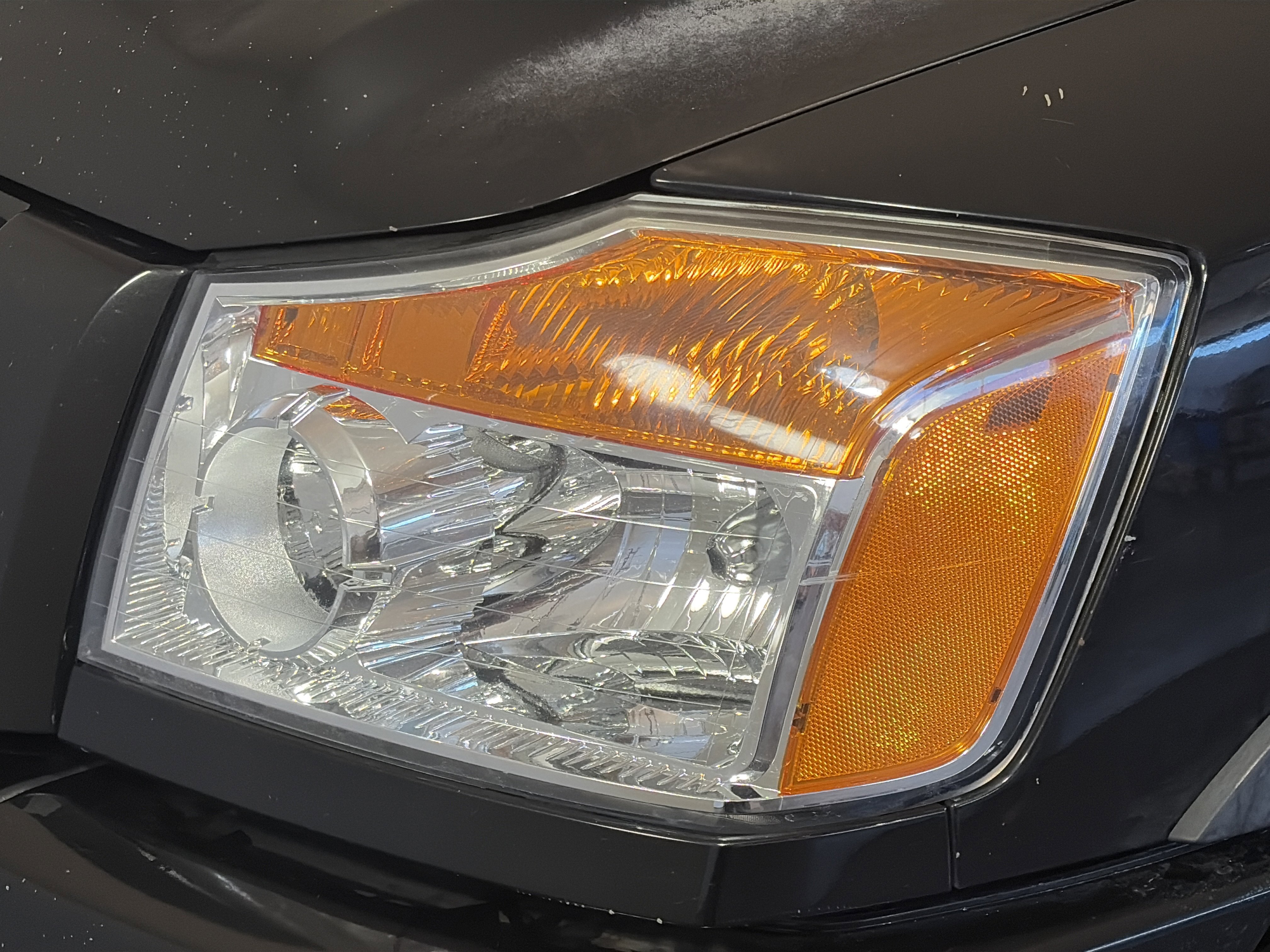 Used 2010 Nissan Titan PRO-4X w/ Pro-4x Leather Pkg image 9